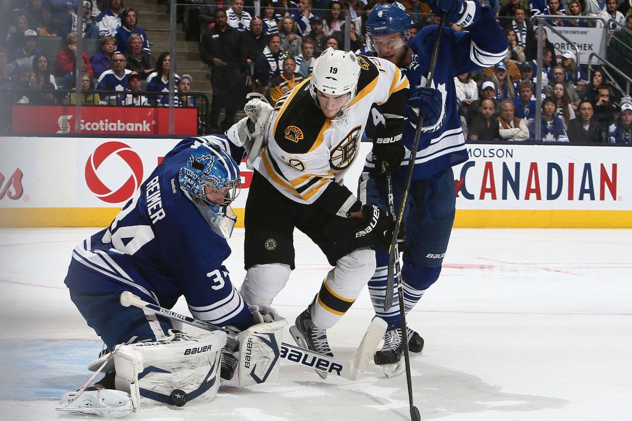 Bruins vs maple leafs